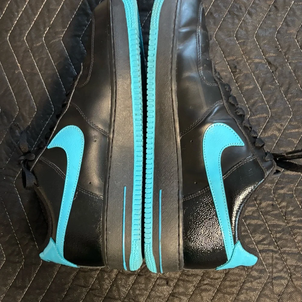 Vintage Nike Air Force 1 Men's Black and Aqua Sneakers